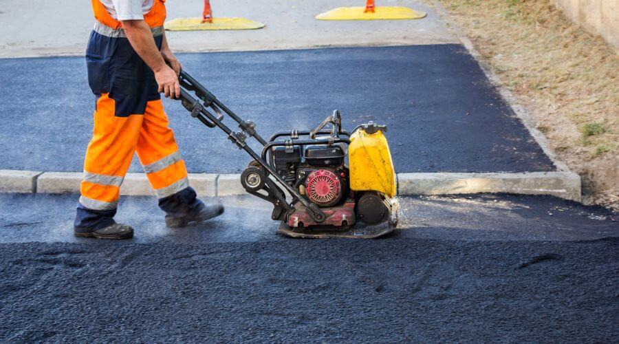 Professional gutter cleaning in Baudette, MN